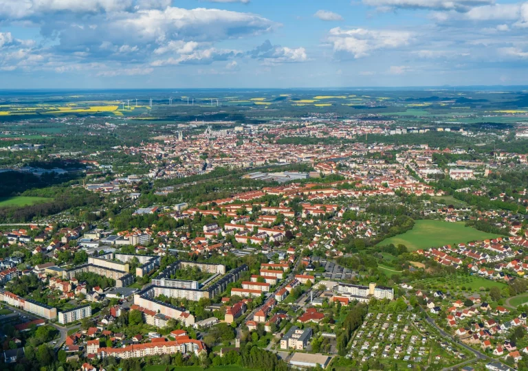 Cómo elegir el terreno para construir una casa prefabricada de hormigón