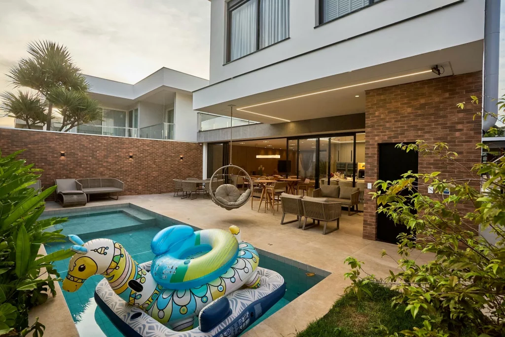 Permisos Necesarios para construir una casa con piscina en Madrid